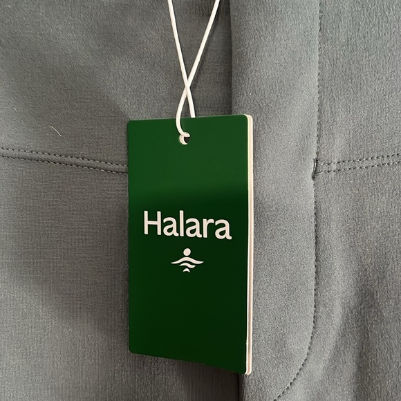 Halara Flex™ High Waisted Back Side Pocket Slight
Flare Work Pants Duck Green - Picture 2 of 8